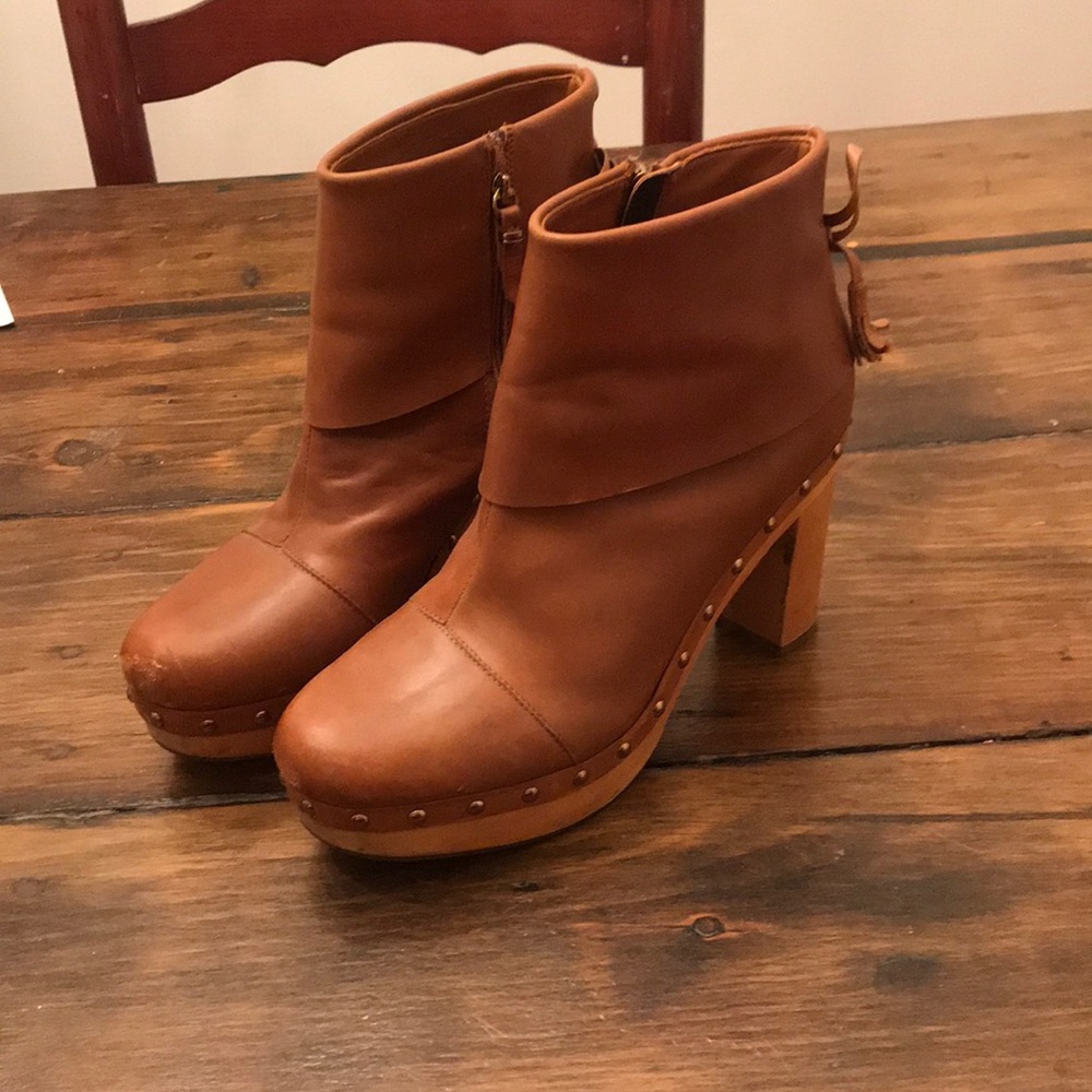 Via Spiga Booties